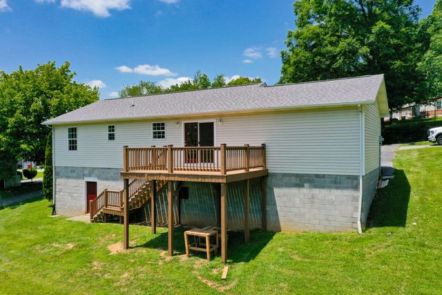 491 Hopkins Cemetery Road, Lily, KY 40740