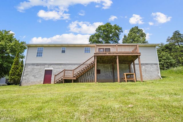 491 Hopkins Cemetery Road, Lily, KY 40740
