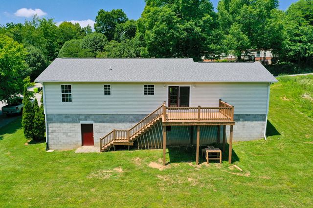 491 Hopkins Cemetery Road, Lily, KY 40740