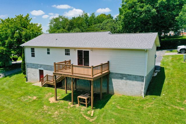 491 Hopkins Cemetery Road, Lily, KY 40740