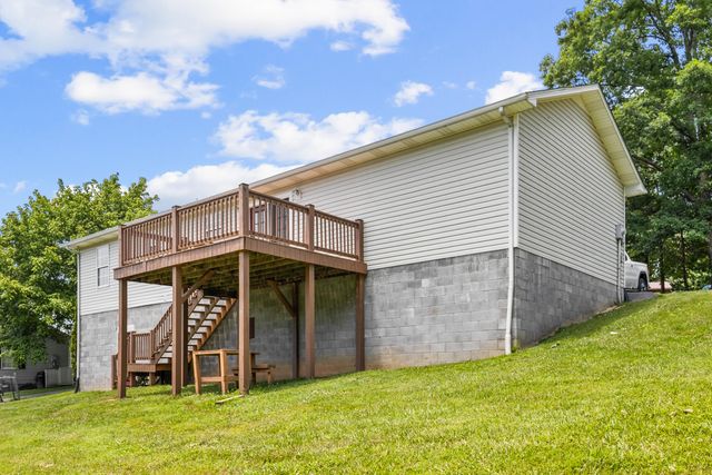 491 Hopkins Cemetery Road, Lily, KY 40740