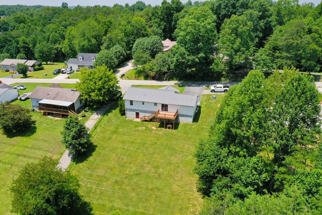 491 Hopkins Cemetery Road, Lily, KY 40740