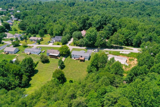 491 Hopkins Cemetery Road, Lily, KY 40740