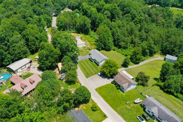 491 Hopkins Cemetery Road, Lily, KY 40740