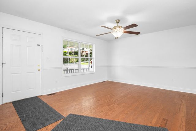 491 Hopkins Cemetery Road, Lily, KY 40740