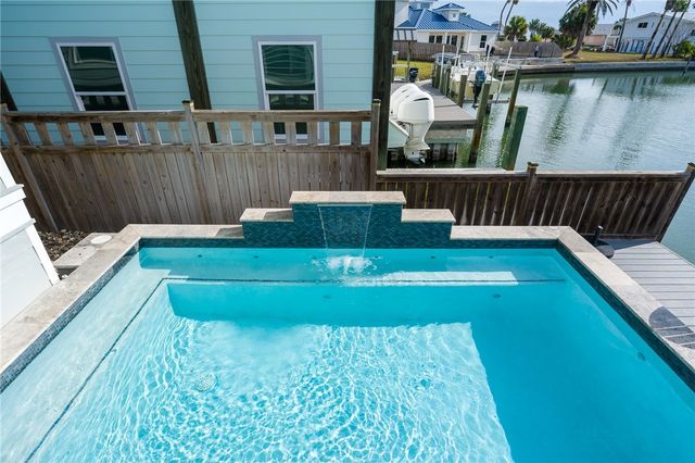 6 Flamingo, Rockport, TX 78382