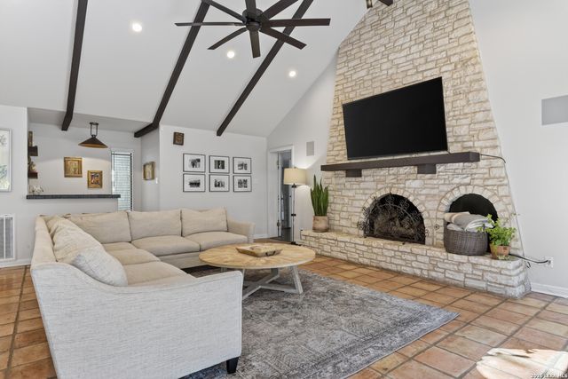 13606 WOOD LN, San Antonio, TX 78216