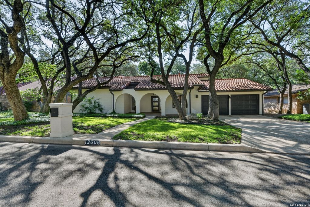 13606 WOOD LN, San Antonio, TX 78216