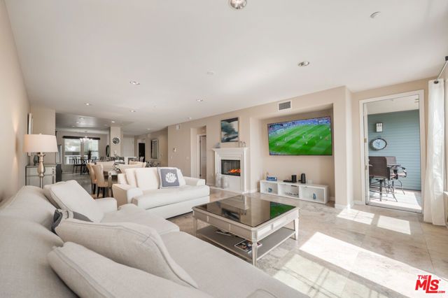 1542 Seabridge Lane, Oxnard, CA 93035