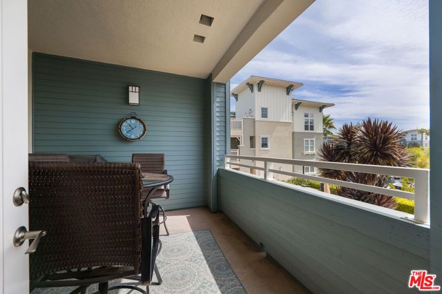 1542 Seabridge Lane, Oxnard, CA 93035