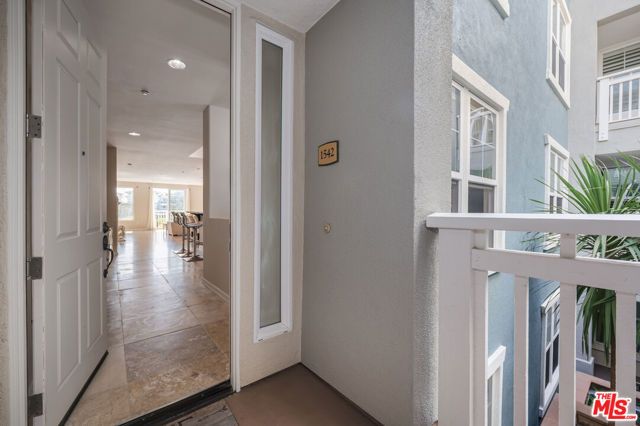 1542 Seabridge Lane, Oxnard, CA 93035