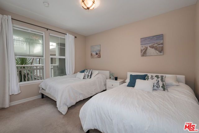 1542 Seabridge Lane, Oxnard, CA 93035