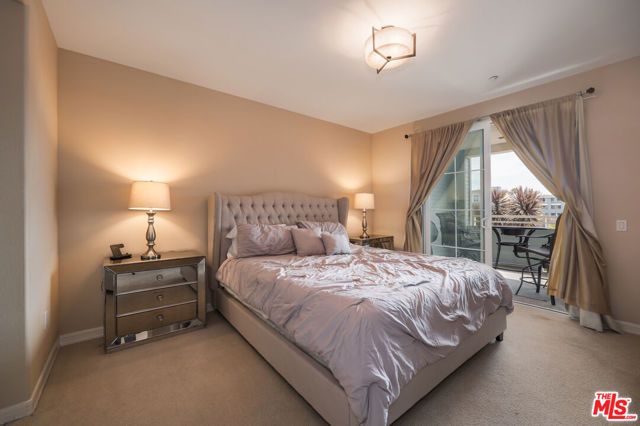 1542 Seabridge Lane, Oxnard, CA 93035