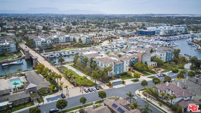 1542 Seabridge Lane, Oxnard, CA 93035