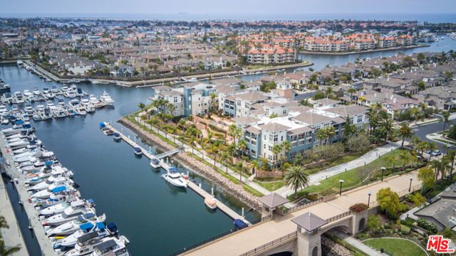 1542 Seabridge Lane, Oxnard, CA 93035