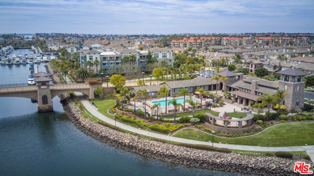 1542 Seabridge Lane, Oxnard, CA 93035