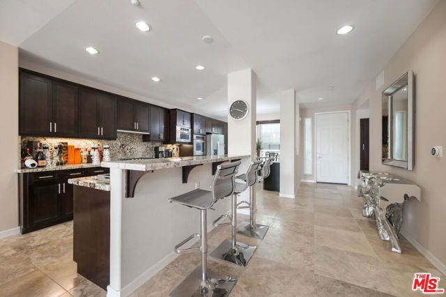 1542 Seabridge Lane, Oxnard, CA 93035