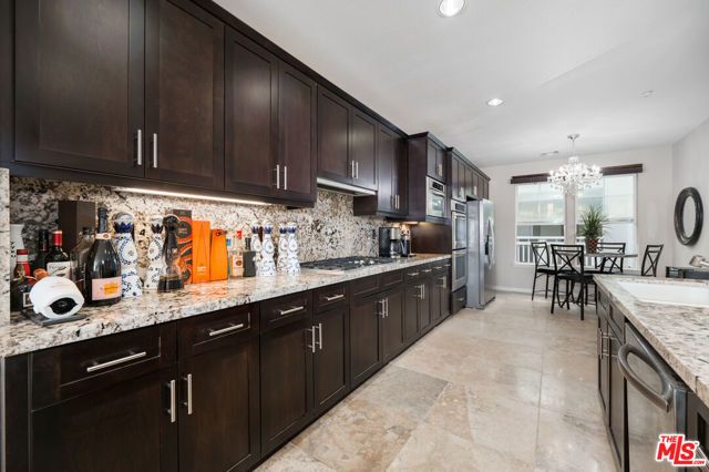 1542 Seabridge Lane, Oxnard, CA 93035