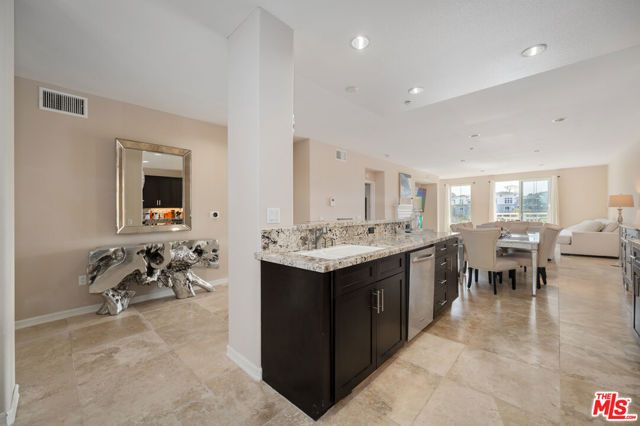 1542 Seabridge Lane, Oxnard, CA 93035