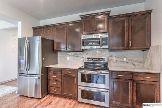 6013 S 193 Avenue, Omaha, NE 68135
