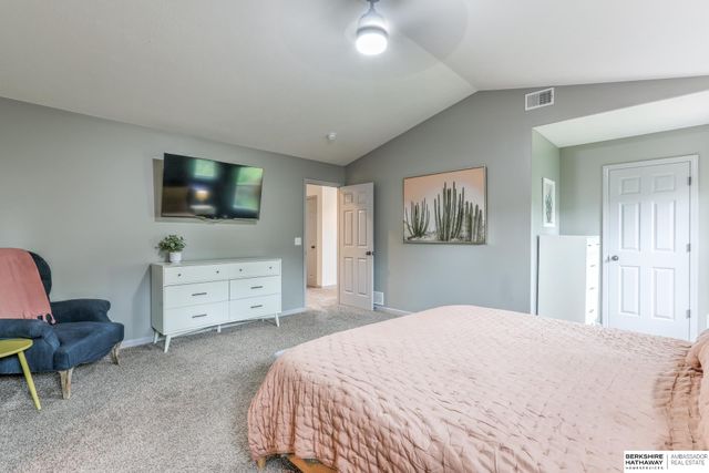 6013 S 193 Avenue, Omaha, NE 68135
