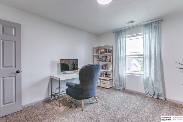 6013 S 193 Avenue, Omaha, NE 68135
