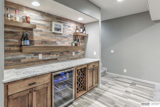 6013 S 193 Avenue, Omaha, NE 68135