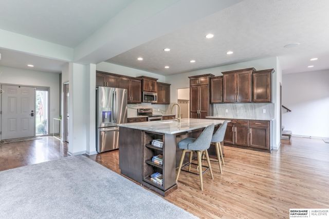 6013 S 193 Avenue, Omaha, NE 68135