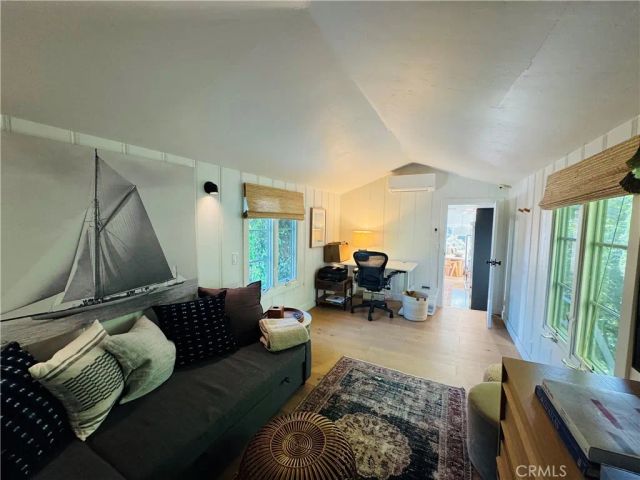 843 La Vista Drive, Laguna Beach, CA 92651
