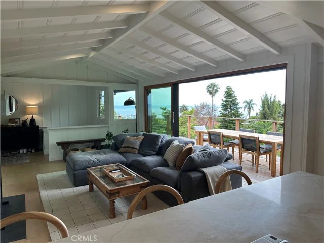 843 La Vista Drive, Laguna Beach, CA 92651