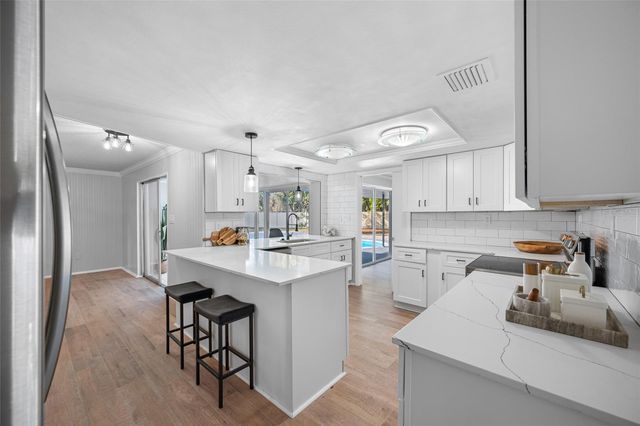 1932 ORO COURT, Clearwater, FL 33764
