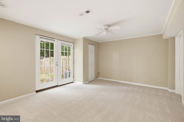 310 SHADY GLEN DR, Capitol Heights, MD 20743
