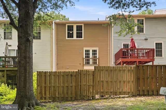 310 SHADY GLEN DR, Capitol Heights, MD 20743
