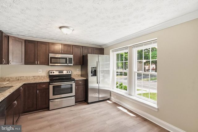 310 SHADY GLEN DR, Capitol Heights, MD 20743