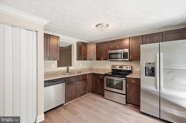 310 SHADY GLEN DR, Capitol Heights, MD 20743