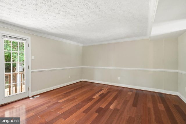 310 SHADY GLEN DR, Capitol Heights, MD 20743