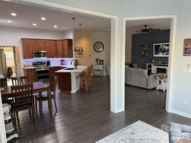 4851 Summerside Drive, Lake Wylie, SC 29710