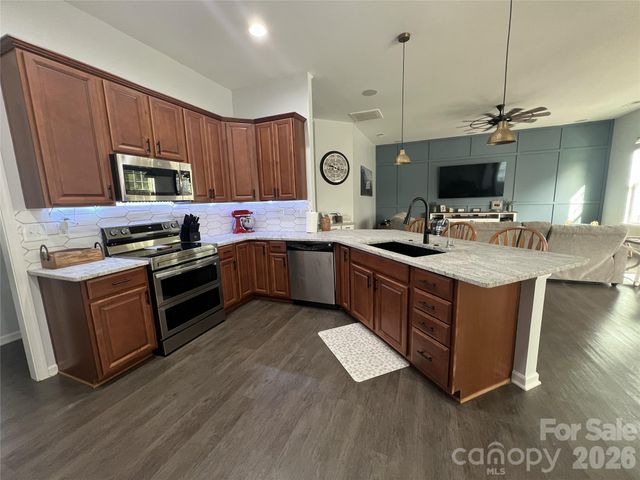 4851 Summerside Drive, Lake Wylie, SC 29710