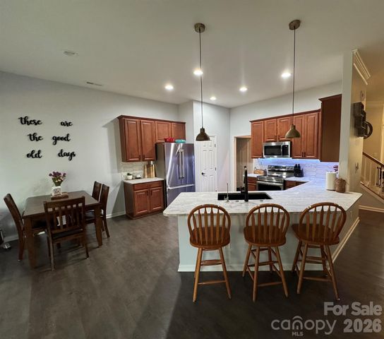 4851 Summerside Drive, Lake Wylie, SC 29710