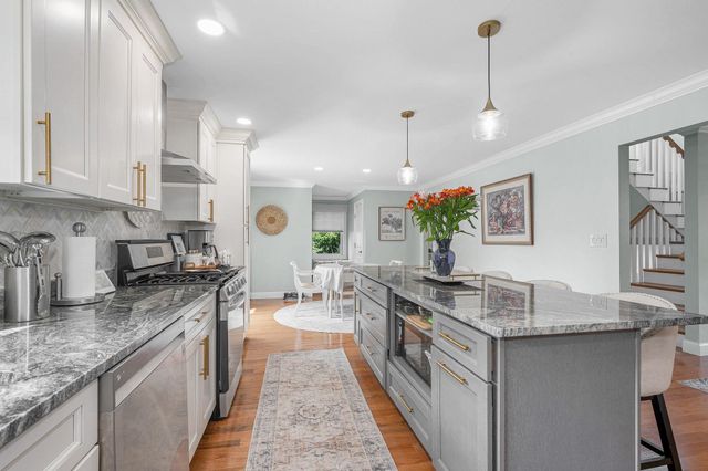 38 Theresa Avenue, Salem, NH 03079