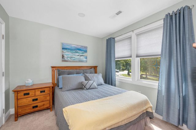 38 Theresa Avenue, Salem, NH 03079