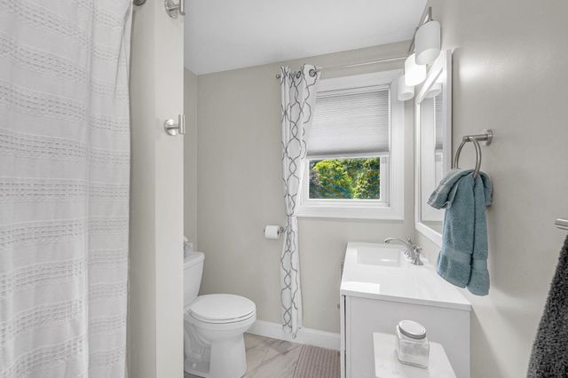 38 Theresa Avenue, Salem, NH 03079