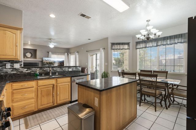 4520 Derby Court NW, Albuquerque, NM 87114