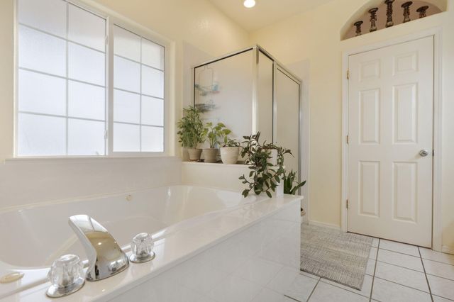 4520 Derby Court NW, Albuquerque, NM 87114