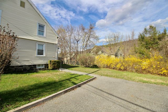 4 Schoolhouse Lane, Tuxedo Park, NY 10987