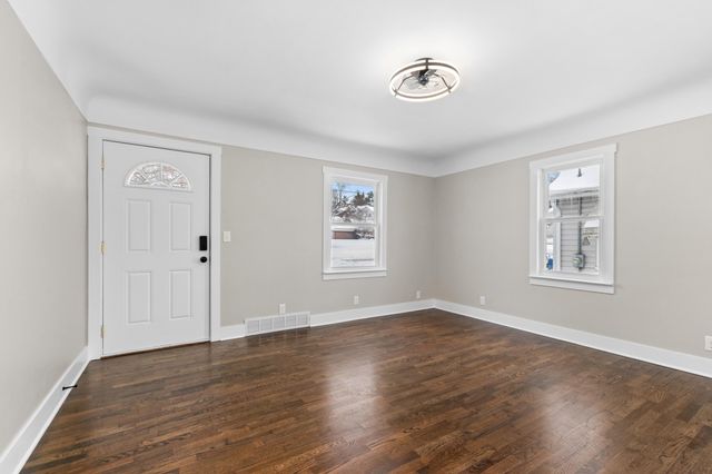 1538 Powers Avenue Nw, Grand Rapids Twp, MI 49504