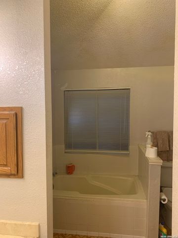 3518 herron, San Antonio, TX 78217