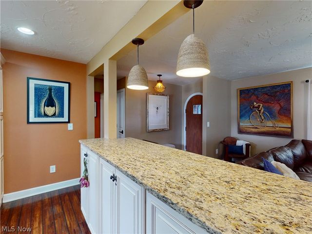 2414 Lakeside Avenue NW, Canton, OH 44708