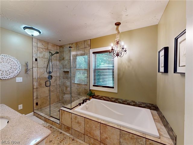 2414 Lakeside Avenue NW, Canton, OH 44708