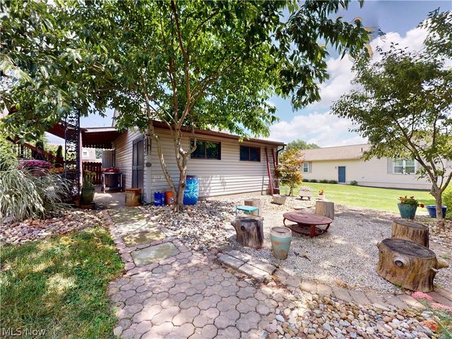 2414 Lakeside Avenue NW, Canton, OH 44708